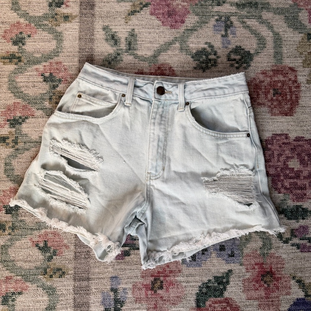 Distressed Super Light Wash Denim Shorts - Picture 3 of 5